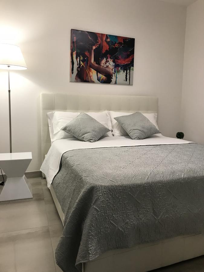Loft Sirmione Apartment Bagian luar foto